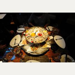 ayumilog | Vancouver | YEW レストラン&バー at Four Seasons | SEAFOOD TOWER!!!